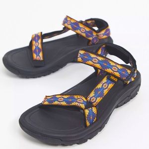 TEVA hurricane XLT2 sandals - canyon print